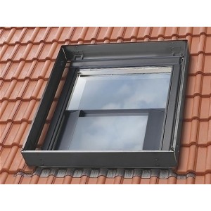 Okno oddymiające U08 1340x1400 mm z kołnierzem uszczelniającym